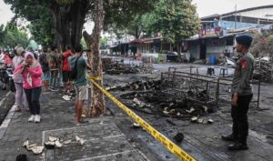 Kondisi kios di Kalibata hangus dibakar dan upaya penanganan setelah kebakaran