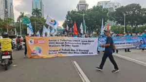 Revisi UMP DKI 2026 disuarakan massa buruh saat aksi di Patung Kuda Jakarta